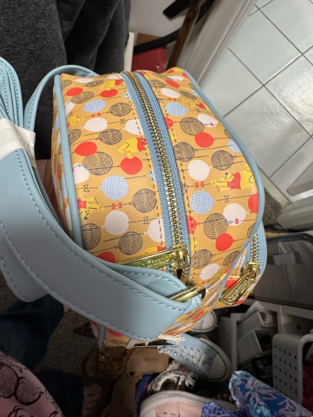 NWT- Disney x Loungefly Winnie the Pooh Adult Crossbody Bag - Picture 6 of 8